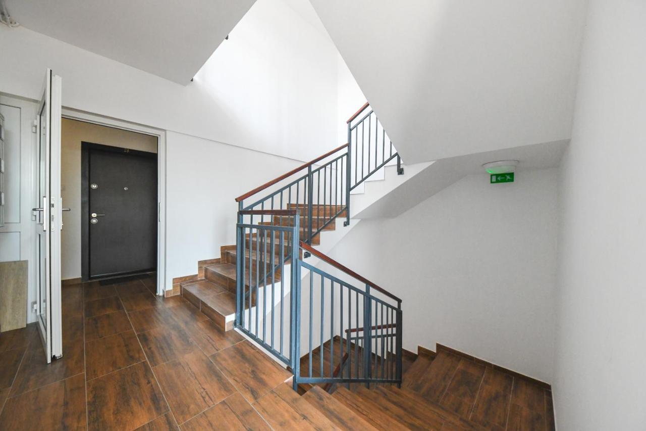 Panoramic Apartment With Terrace Клуж-Напока Экстерьер фото